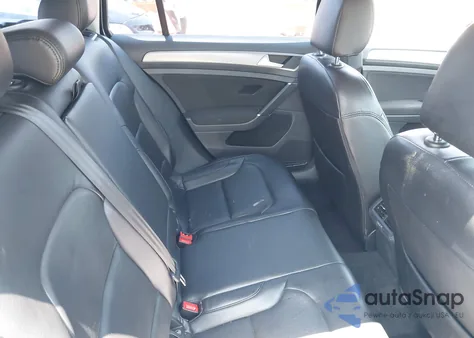 2016 Volkswagen Golf Sportwagen Tsi S 4-Door z USA, uszkodzony, nr VIN 3VWC17AU0GM508400